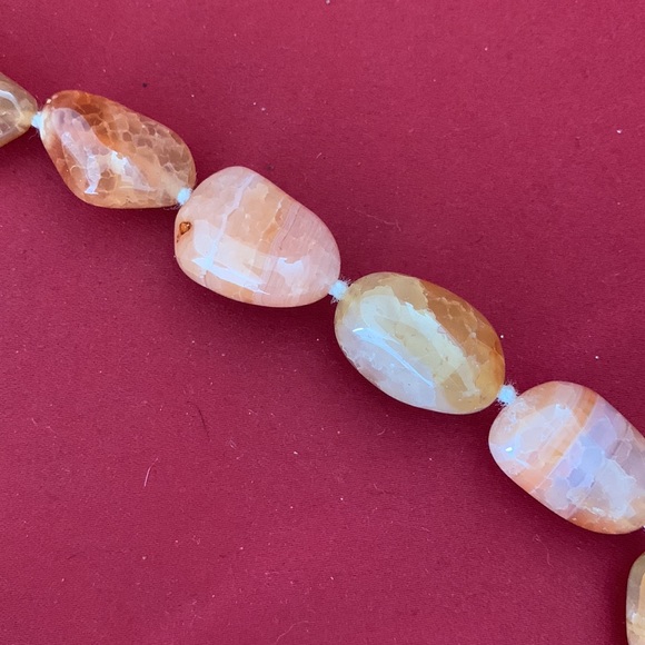 EUC polished quartz necklace - Picture 3 of 3